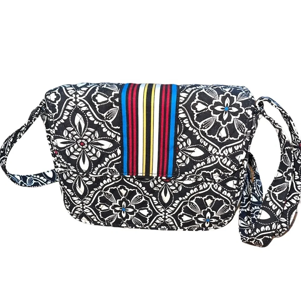 Vera Bradley Crossbody Messenger Bag Barcelona Retired Pattern quilted bag